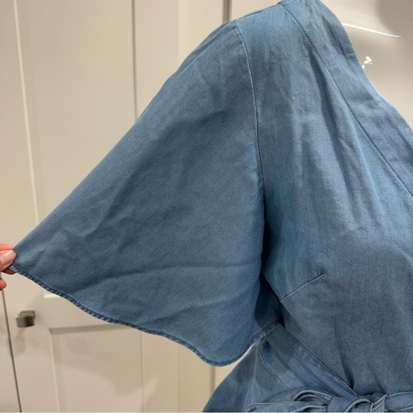 LOFT Chambray Wrap Top Short Flutter Sleeve V Neck Lyocell Blouse Small - Picture 7 of 8